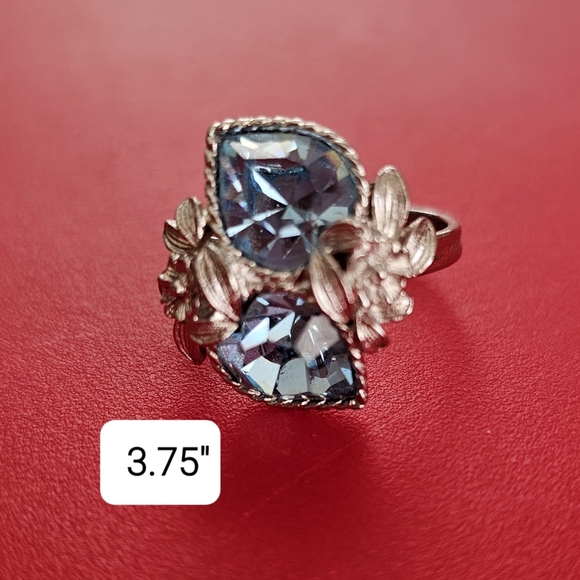 Bundle of Jewelry Earrings Bracelet Ring - Picture 2 of 8